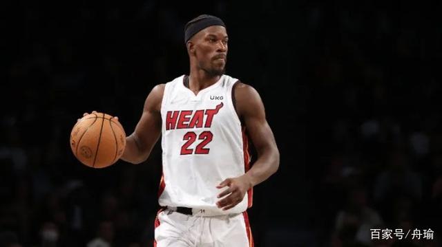 清晨西甲焦点战；明尼苏达森林狼更衣室发声；引发热议；更衣室氛围转暖的简单介绍