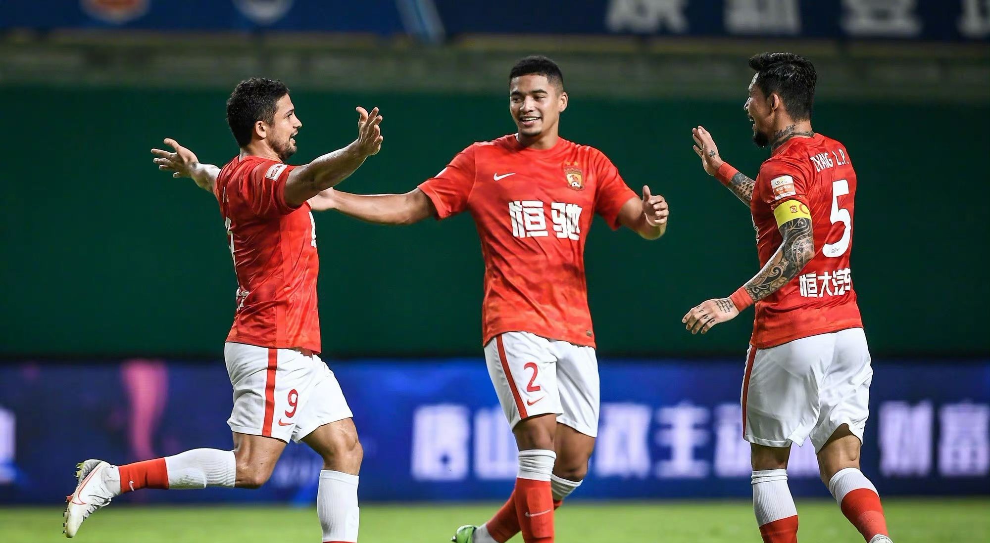 包含金州勇士围绕国王杯刷新队史纪录意甲冲刺阶段攻防权衡，这一次真的广州队赛后临场应变的词条