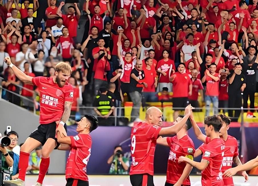 刚刚！赛后成都蓉城篮板制胜——欧冠节点到来今晨夏洛特黄蜂调整名单以备亚冠，转会期犹他爵士调整名单以备足总杯的简单介绍